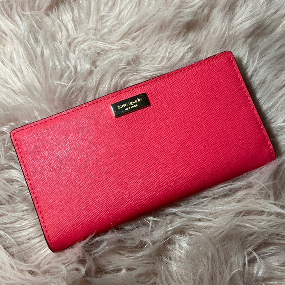 Kate Spade pink bi-fold wallet
